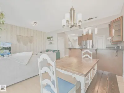 Interior photo 3 of 16124 10 AV SW