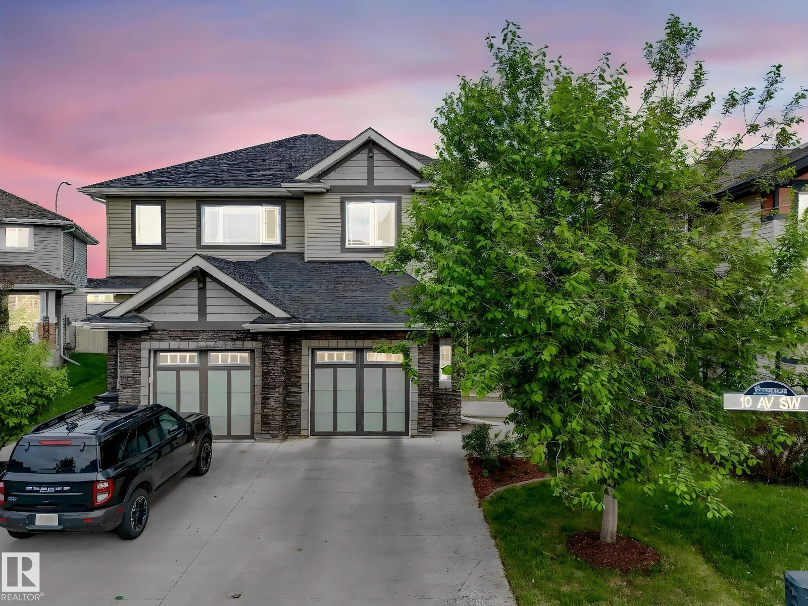 16124 10 AV SW, Edmonton - 4 bedroom Duplex for sale