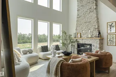 Interior photo 4 of 3329 chickadee drive NW