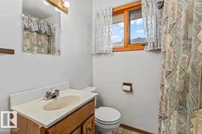 Interior photo 4 of 12923 113A ST NW