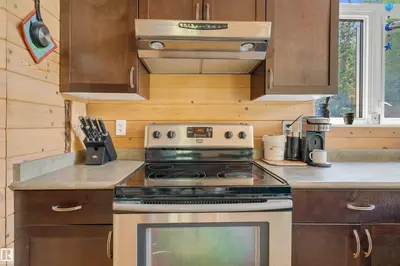 Interior photo 3 of 53309 A 65 Range RD