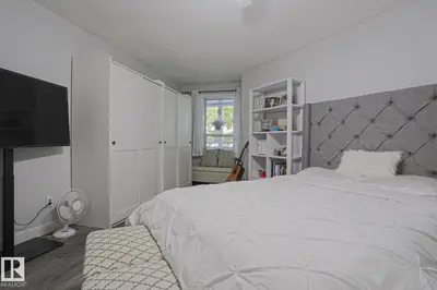 Interior photo 3 of #233 2520 50 ST NW