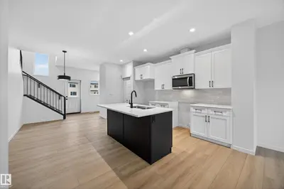 Interior photo 1 of 217 Wattle RD