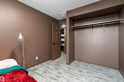 Interior photo 4 of 5210 55 AV