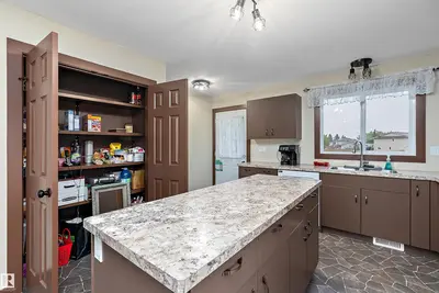 Interior photo 2 of 5210 55 AV