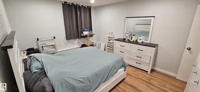Interior photo 3 of #906 11307 99 AV NW