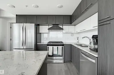 Interior photo 3 of #1605 9720 106 ST NW