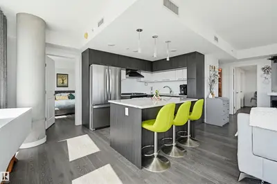 Interior photo 2 of #1605 9720 106 ST NW