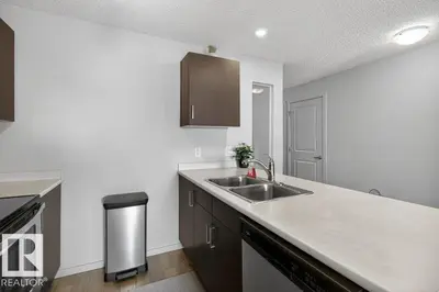 Interior photo 2 of #315 142 EBBERS BV NW