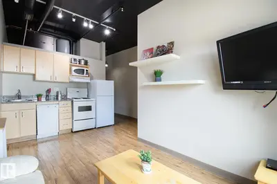 Interior photo 2 of #412 10024 JASPER AV NW