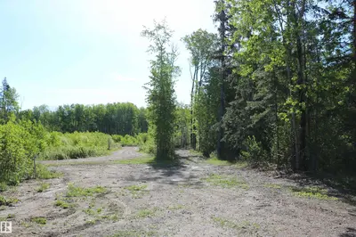 Interior photo 4 of 545165 Ste Anne Trail