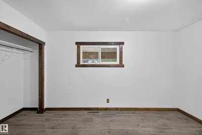 Interior photo 3 of 58228 Range Road 30