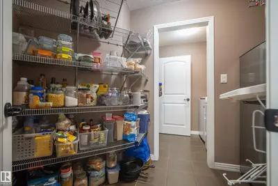 Interior photo 4 of 6715 19 AV SW