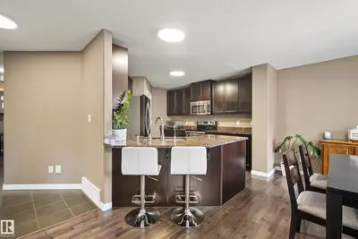 Interior photo 3 of 6715 19 AV SW