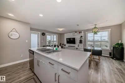 Interior photo 2 of #103 1506 TAMARACK BV NW