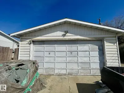 Interior photo 4 of 7608 125 AV NW
