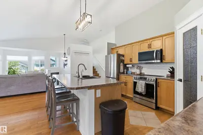 Interior photo 2 of 2309 3 AV