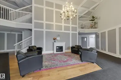 Interior photo 4 of #213 5125 RIVERBEND RD NW
