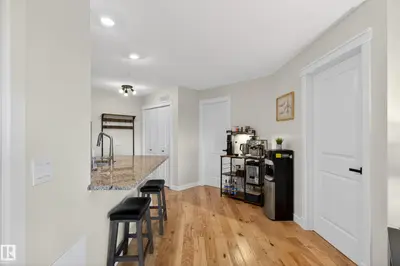 Interior photo 2 of #211 3719 WHITELAW LN NW