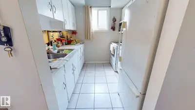 Interior photo 4 of 185 LANCASTER TC NW