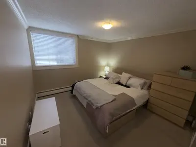 Interior photo 3 of 