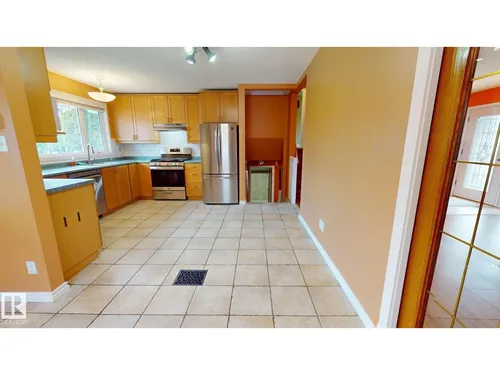 14252 83 ST NW, Edmonton - $417,000