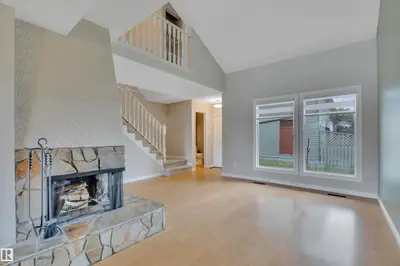 Interior photo 3 of 