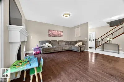 Interior photo 3 of 1326 CUNNINGHAM DR SW