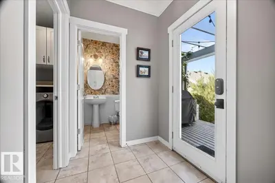 Interior photo 4 of 8508 SUMMERSIDE GRANDE BV SW