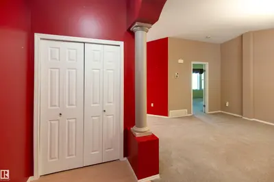 Interior photo 3 of 