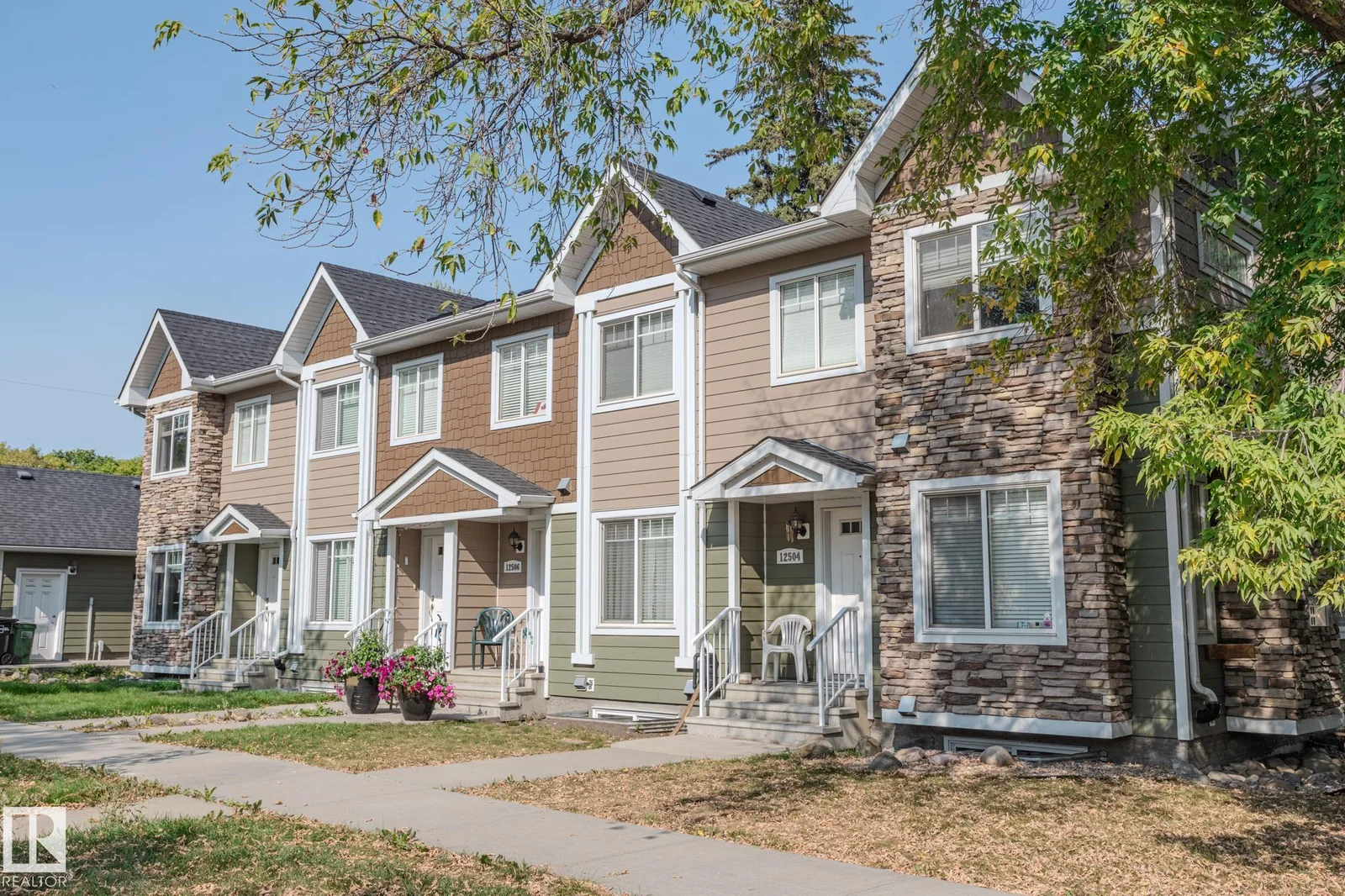 12504 119 AV NW, Edmonton - 2 bedroom Quadruplex for sale