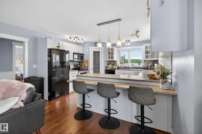 Interior photo 2 of 52073 HWY 21