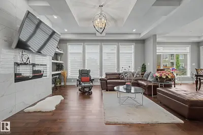Interior photo 2 of 3036 59 AV NE