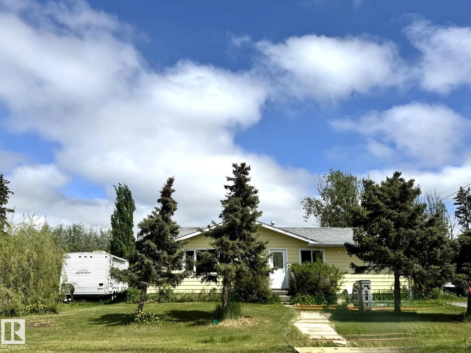 5419 49 ST, Wildwood - 3 bedroom Detached Single Family for sale