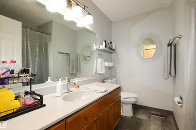 Interior photo 4 of 3467 39 ST NW