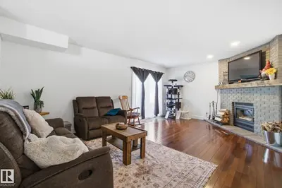 Interior photo 4 of 9 PROSPECT PL