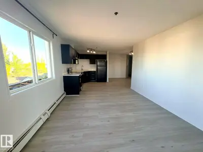Interior photo 2 of #312 2305 35A AV NW