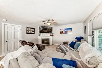 Interior photo 3 of 13 ORCHID PL