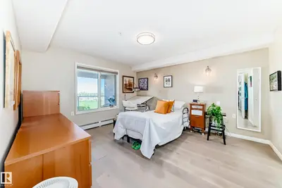 Interior photo 3 of #324 200 BETHEL DR