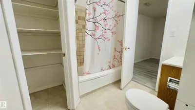 Interior photo 3 of 3609 43 AV NW NW