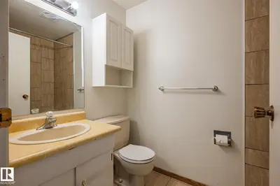 Interior photo 4 of #20 11115 27 AV NW