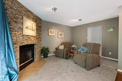 Interior photo 3 of #23 35 GARDEN RD