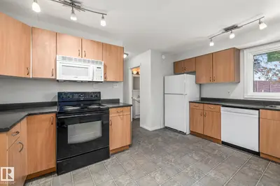 Interior photo 1 of 145B ROYAL RD NW