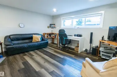 Interior photo 4 of 4004 88 ST NW