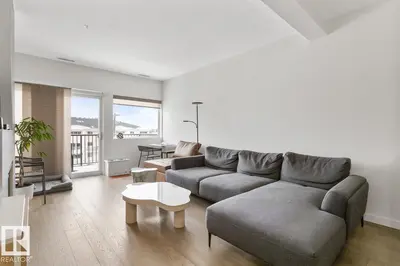 Interior photo 3 of #408 11203 103A AV NW