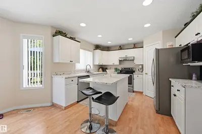 Interior photo 4 of 514 BUTTERWORTH WY NW