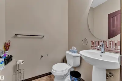 Interior photo 4 of 621 MCDONOUGH LINK LI NW