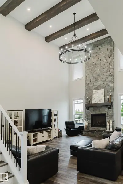 Interior photo 2 of 5749 43 AV