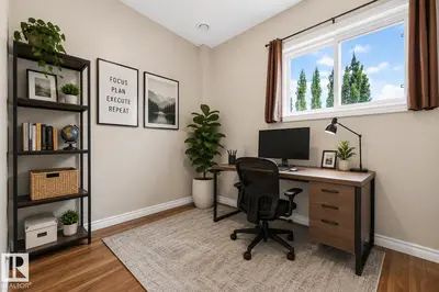 Interior photo 3 of 22 DORIAN WY