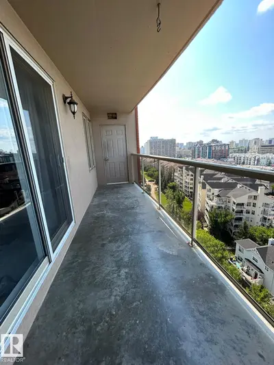 Interior photo 2 of 